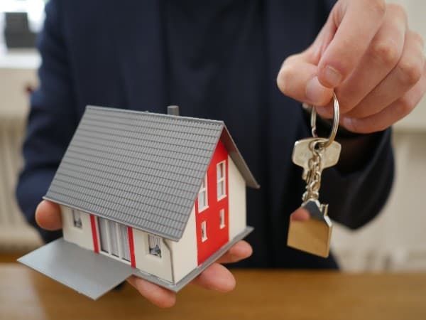 Pourquoi déléguer la gestion de votre investissement immobilier ?