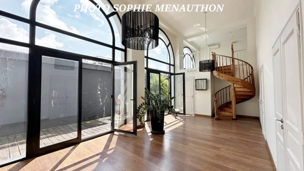 Immeuble 153 m² - Photo 1