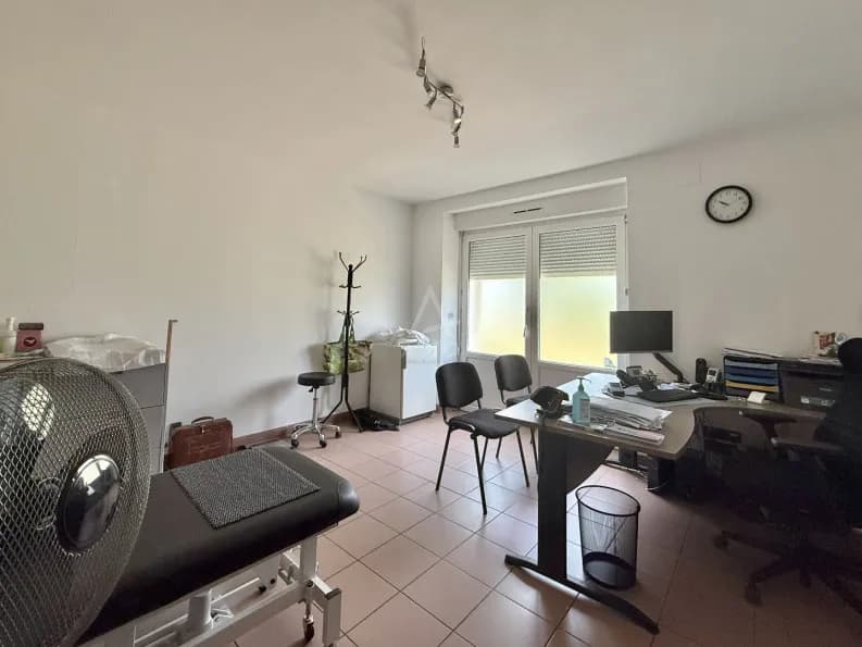 Immeuble 363 m² - Photo 1
