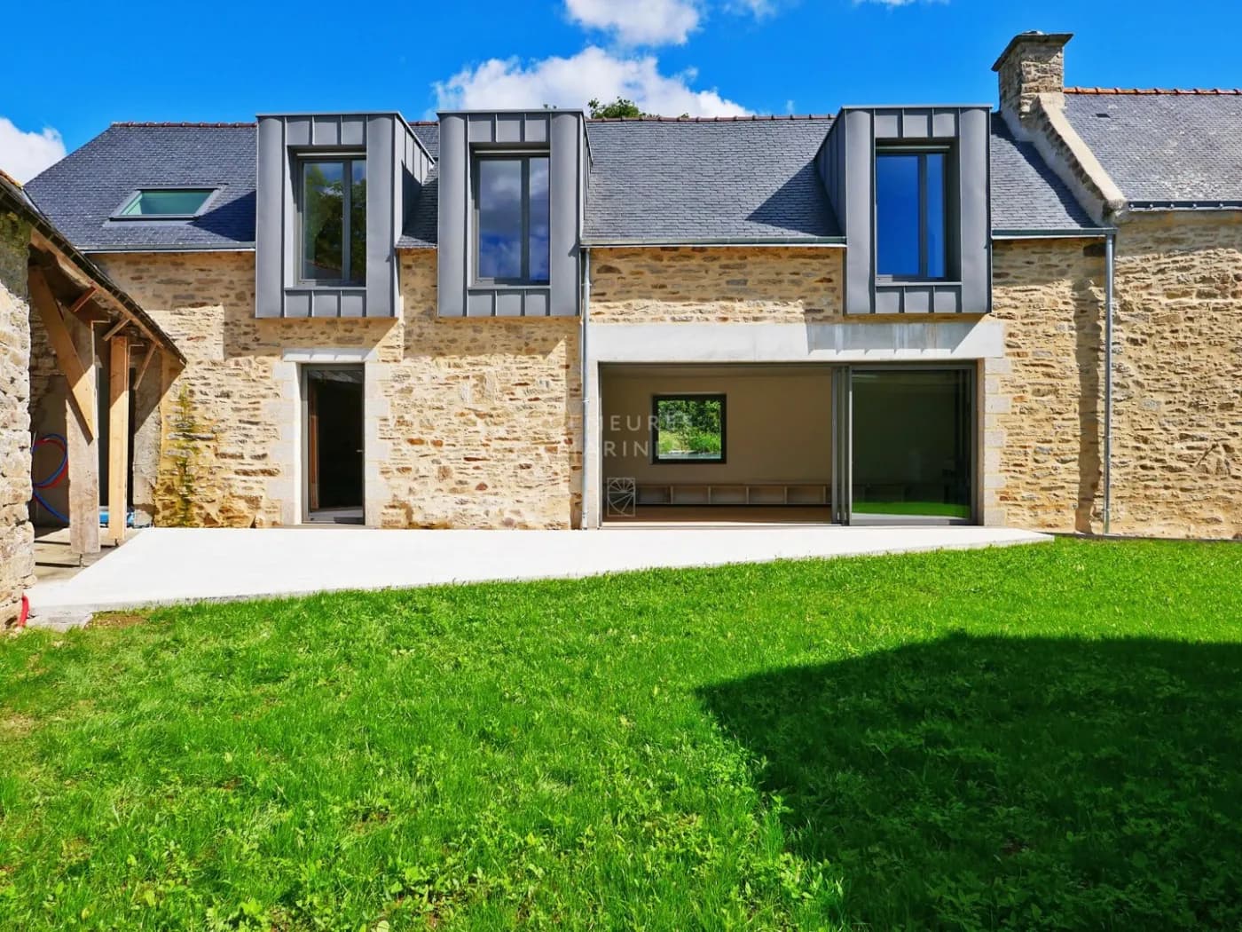 Ensemble immobilier de charme à Theix-Noyalo - Photo 1