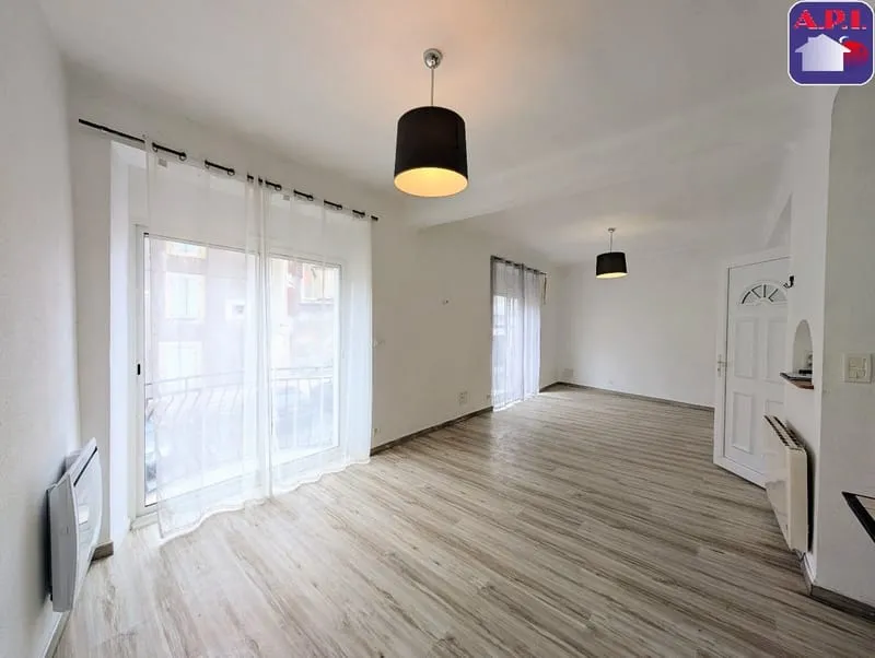 Immeuble - Photo 1