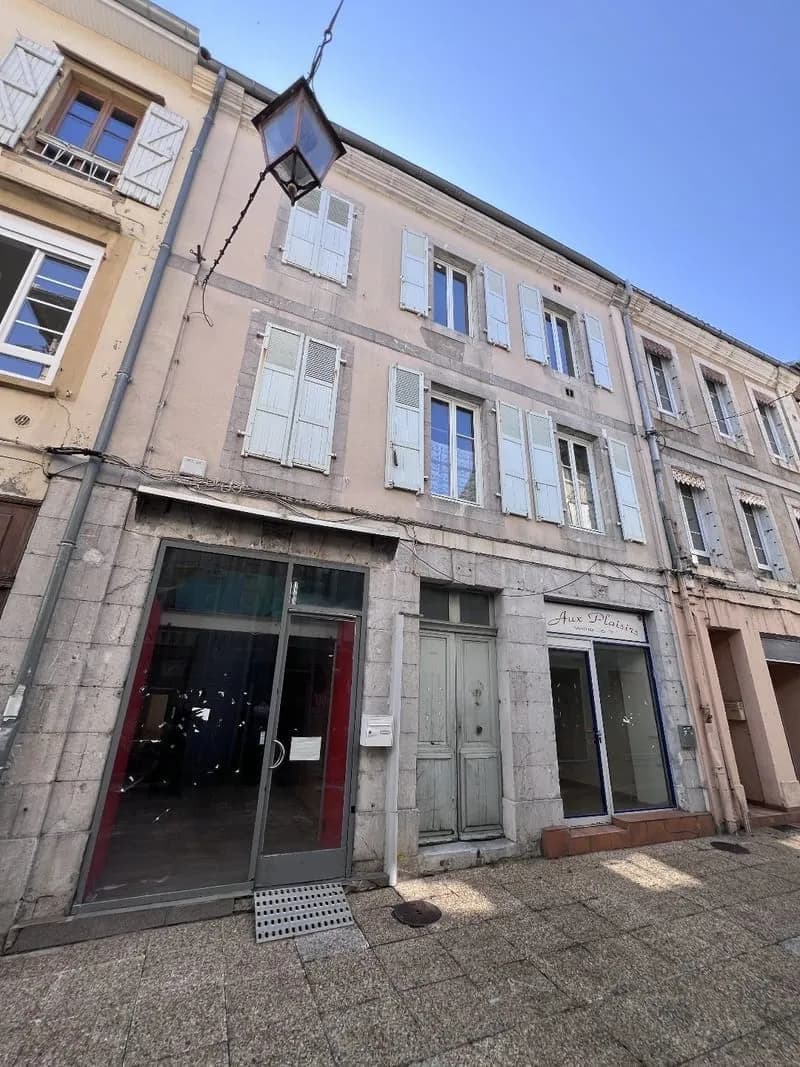 Immeuble mixte - Photo 1