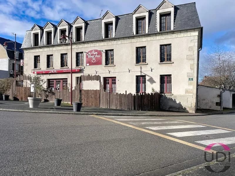 Immeuble professionnel avec possibilité de locatif à Lavaveix les mines - Photo 1
