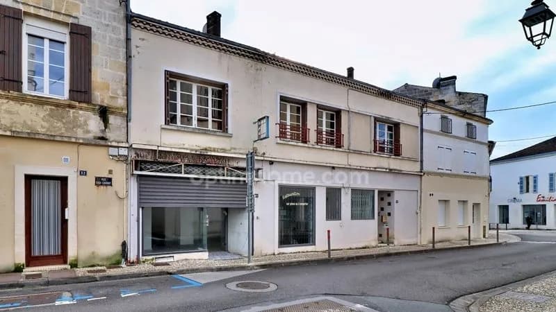 JONZAC CENTRE : Immeuble 145 m² à fort potentiel - À Rénover - Photo 1