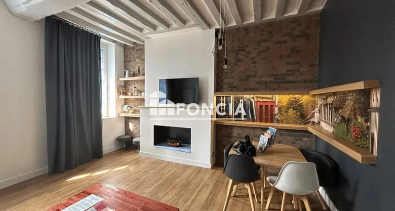 LISIEUX HYPER-CENTRE - IMMEUBLE DE RAPPORT EXPLOITÉ EN LOCATION TOURISTIQUE - Photo 1