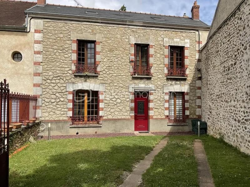 Ensemble immobilier polyvalent à Bouray-sur-Juine - Photo 1