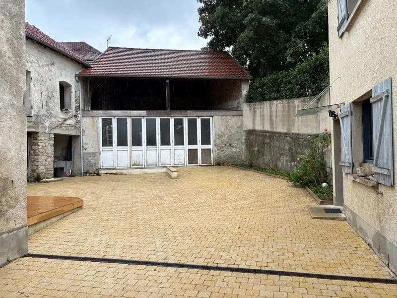 Bazemont centre - Ensemble immobilier 160 m² + dépendances - 6 pièces - Photo 1