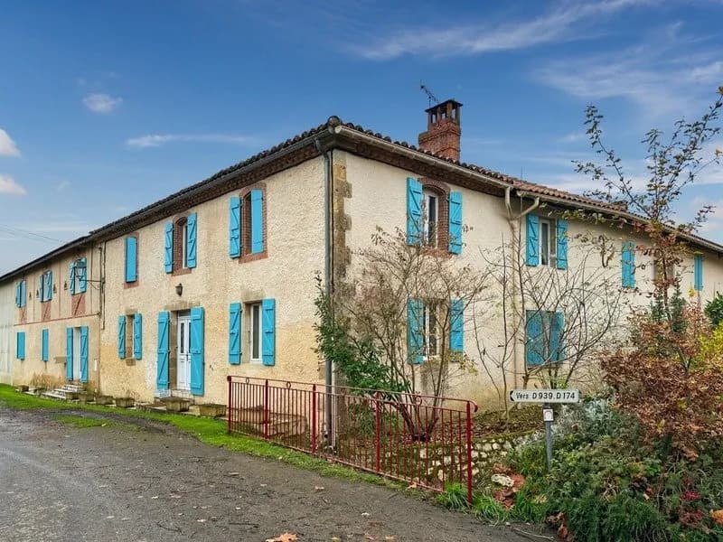 Immeuble de rapport - 580 m2 - RIGUEPEU - 4 logements avec jardin - Photo 1
