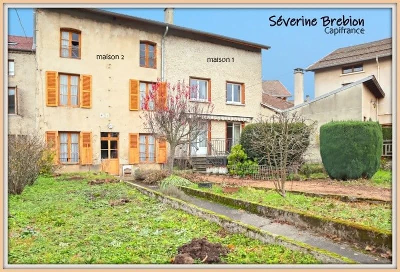 Ensemble immobilier de 2 maisons avec jardin et garage CHABRELOCHE (63) - Photo 1