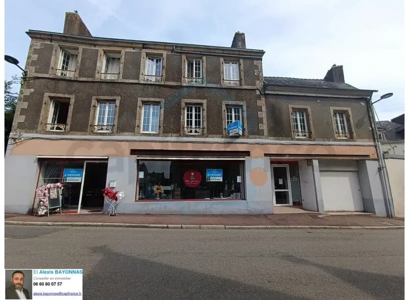 Ensemble immobilier mixte 420 m² - Centre-ville de Châteauneuf-du-Faou - Photo 1