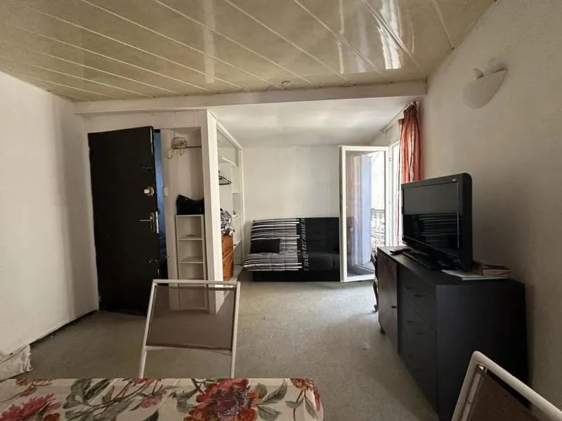 A VENDRE IMMEUBLE SECTEUR HALLES BEZIERS - Photo 1