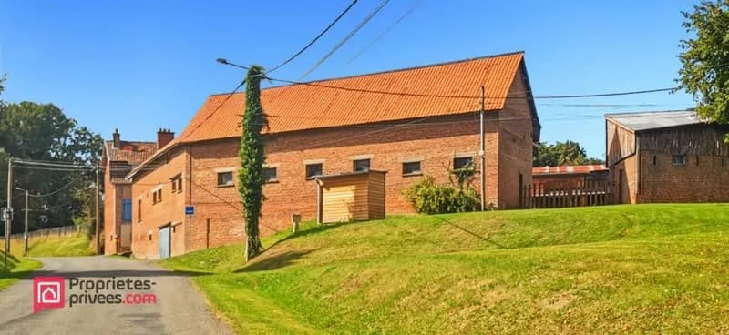 Ensemble immobilier entre Saint Pol sur Ternoise et Frévent - Photo 1