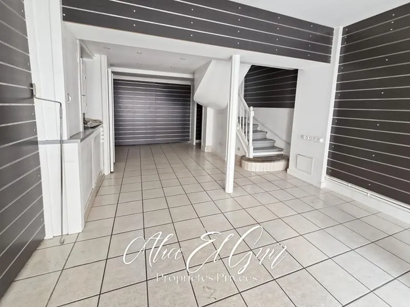 Carcassonne - Immeuble 1 commerce et 2 studios - Photo 1