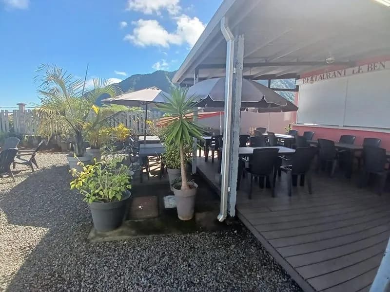 Ensemble immobilier de 269 m² sur 800 m² de terrain à Dos d'Âne 97429; - Photo 1