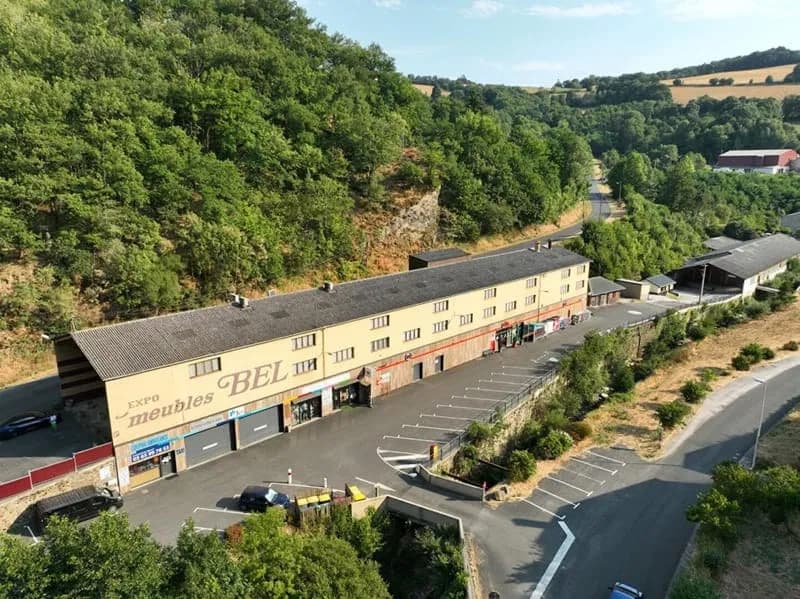 COUPIAC - Ensemble immobilier de 1 661 m² - Photo 1