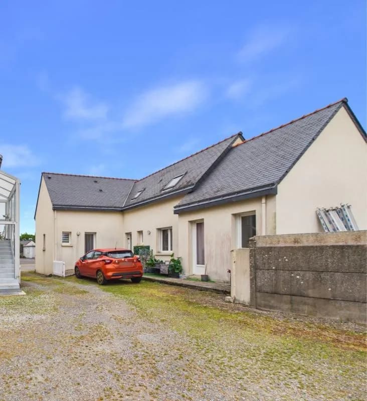 RARE : lot de 2 appartements et 3 garages - Photo 1