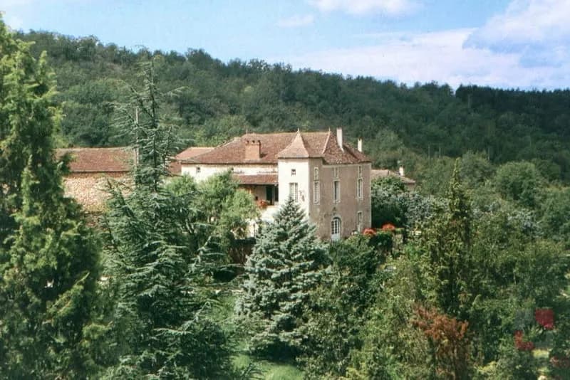 Ensemble immobilier en pierre - Photo 1