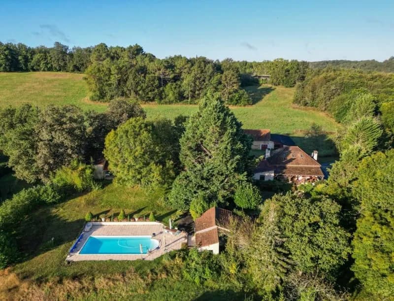 Secteur Gourdon - Ensemble immobilier sur 8ha avec vue - Photo 1