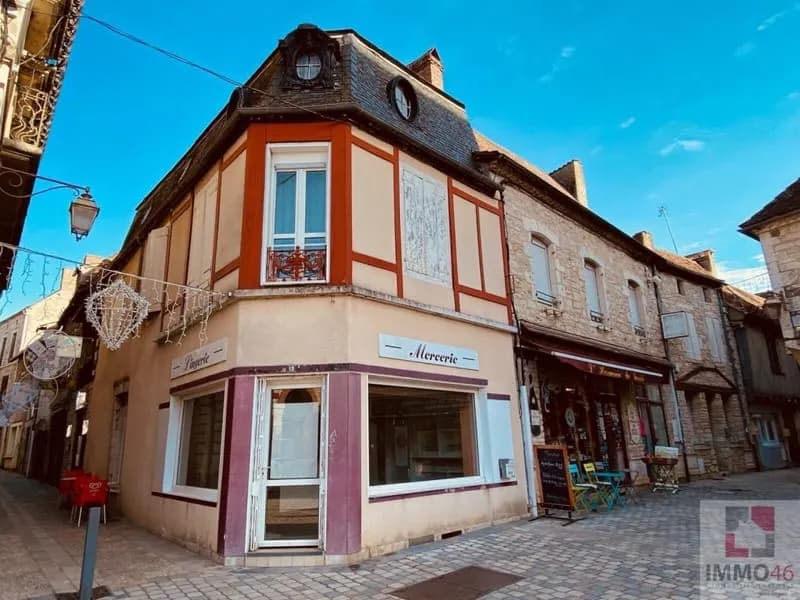 Immeuble de rapport Appt T2 + Grenier + 2 caves - Photo 1