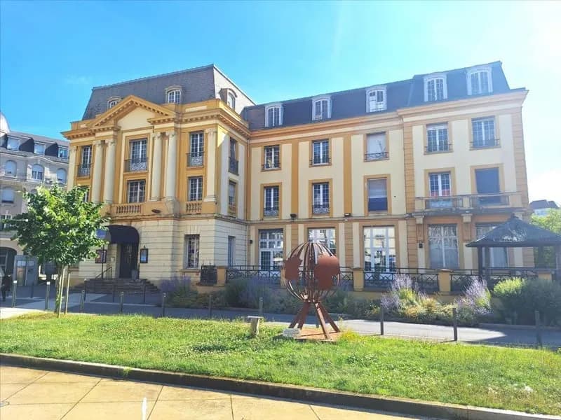 LONGWY-BAS : IMMEUBLE DE PRESTIGE - Photo 1