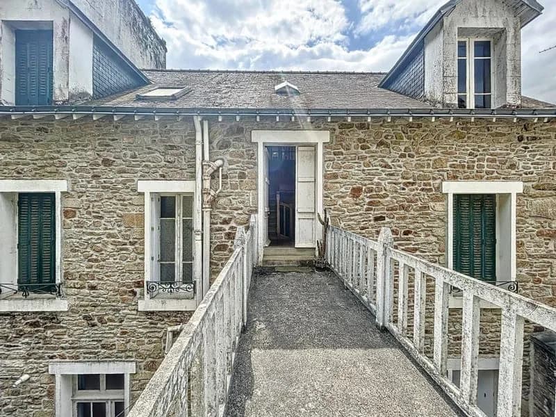 QUIMPERLE - ENSEMBLE IMMOBILIER A RENOVER - Photo 1