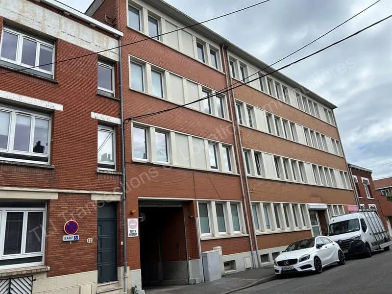 IMMEUBLE DE BUREAUX - Photo 1
