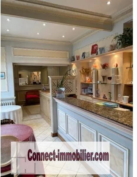 HOTEL IMMEUBLE - Photo 1