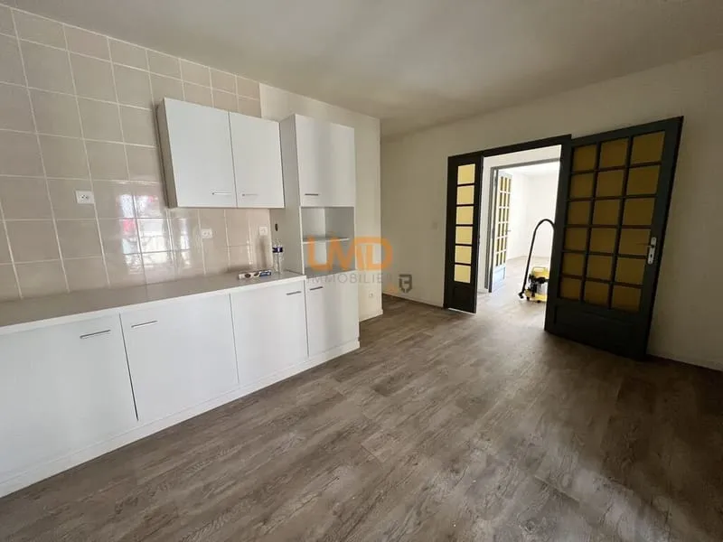Immeuble à bon rendement locatif Cransac les Thermes Aveyron - Photo 1