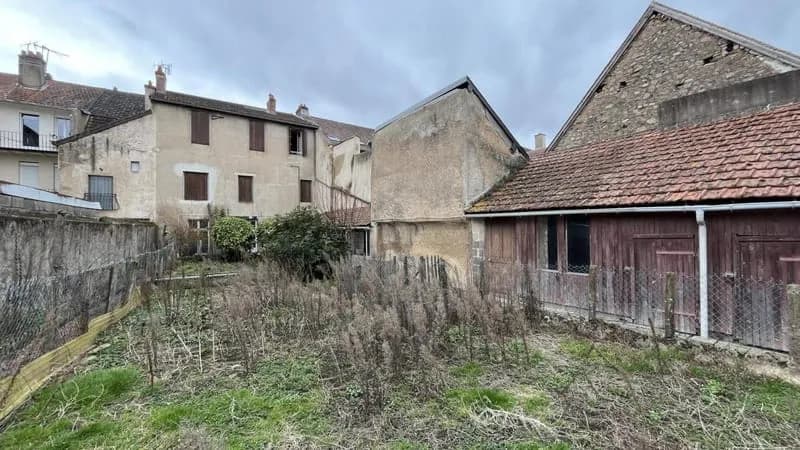 Immeuble de 260 m² en centre ville - Photo 1