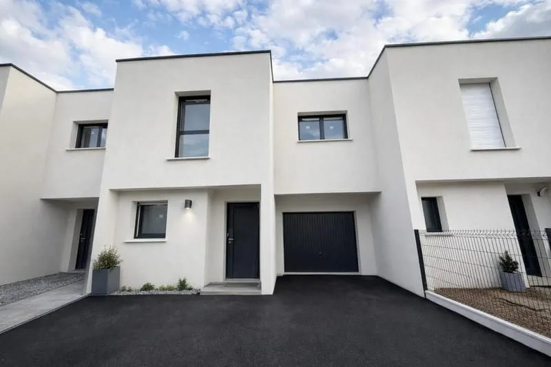 Immeuble - Photo 1