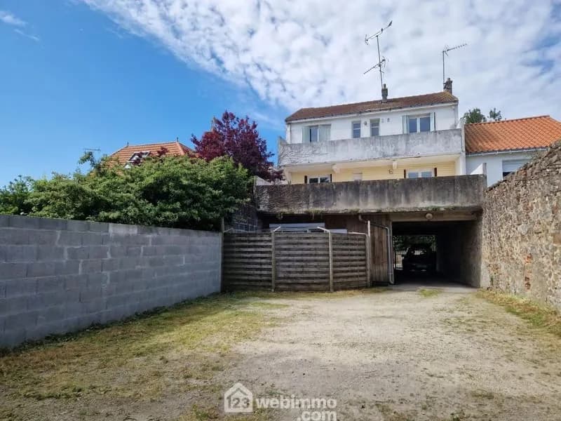 Immeuble - 166m² - La Roche-sur-Yon - Photo 1