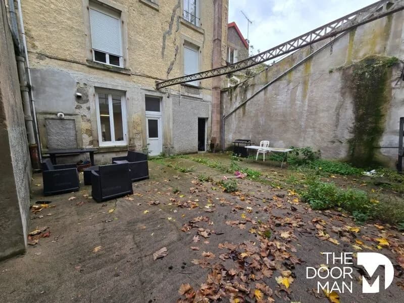 Immeuble 52400 - Photo 1