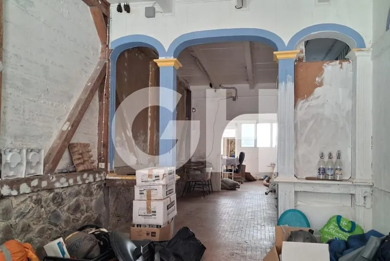 À VENDRE - Immeuble de rapport de plus de 180 m² - Fort potentiel locatif - Photo 1