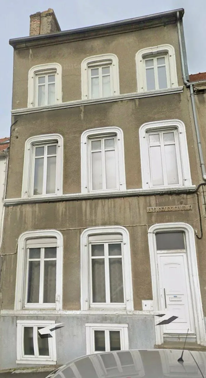 Immeuble rapport avec travaux - Photo 1