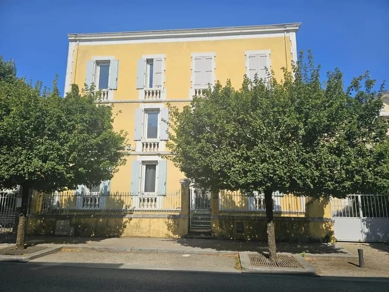 LE TEIL - BEL IMMEUBLE DE RAPPORT - Photo 1