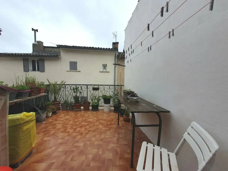 Immeuble 12 % de rentabilité : Ensemble Immobilier à Cavaillon - Photo 1