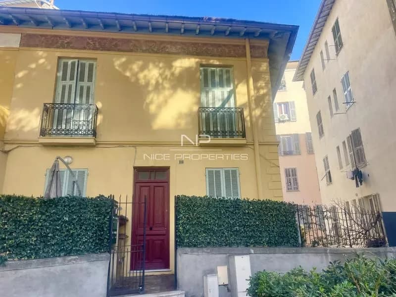 Nice, Cyril Besset, pour investisseurs, maison devville divisée en 5 appartements - Photo 1