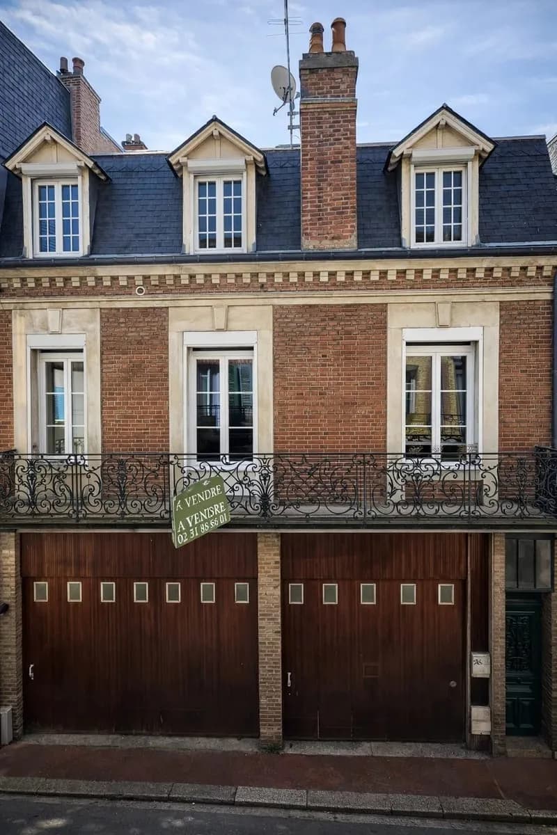 IMMEUBLE DE CARACTERE - Photo 1