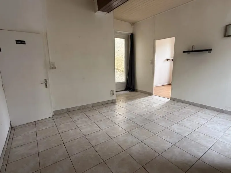 Immeuble de rapport - 2 appartements T3 - Proche gare et centre-ville de Sens - Photo 1