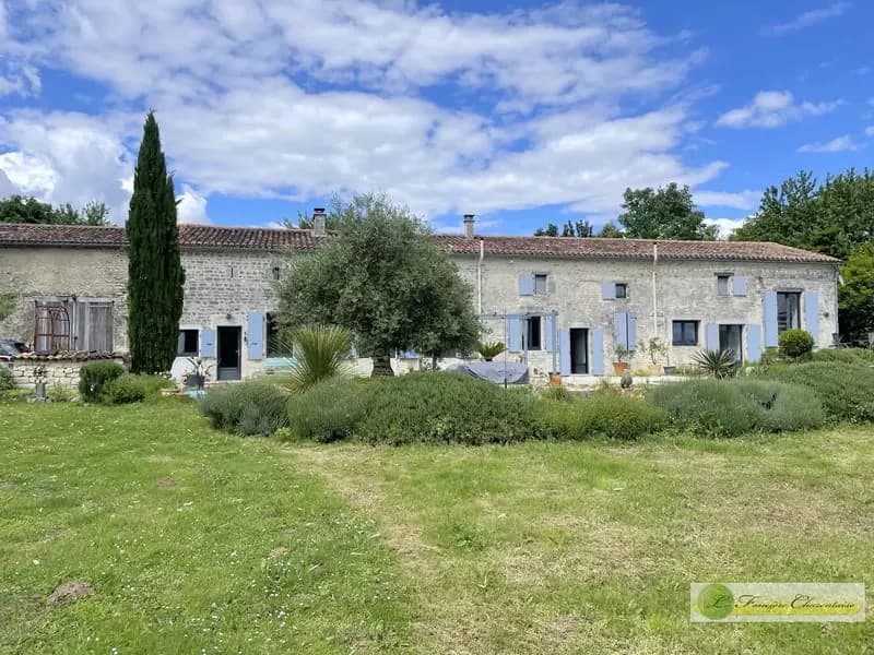 Un ensemble immobilier de charme aux multiples possibilités! - Photo 1