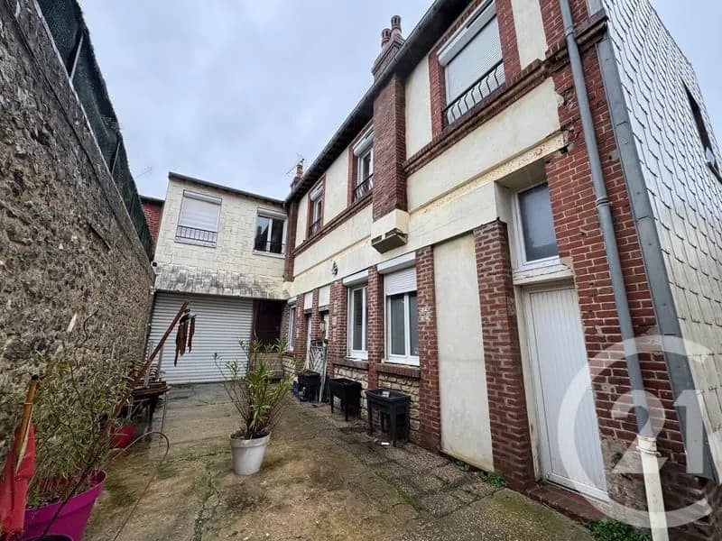 Bâtiment 159 m² - Photo 1