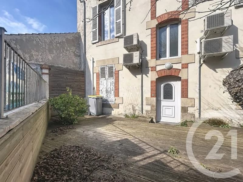 Immeuble de rapport 3 pièces 200 m² - Photo 1