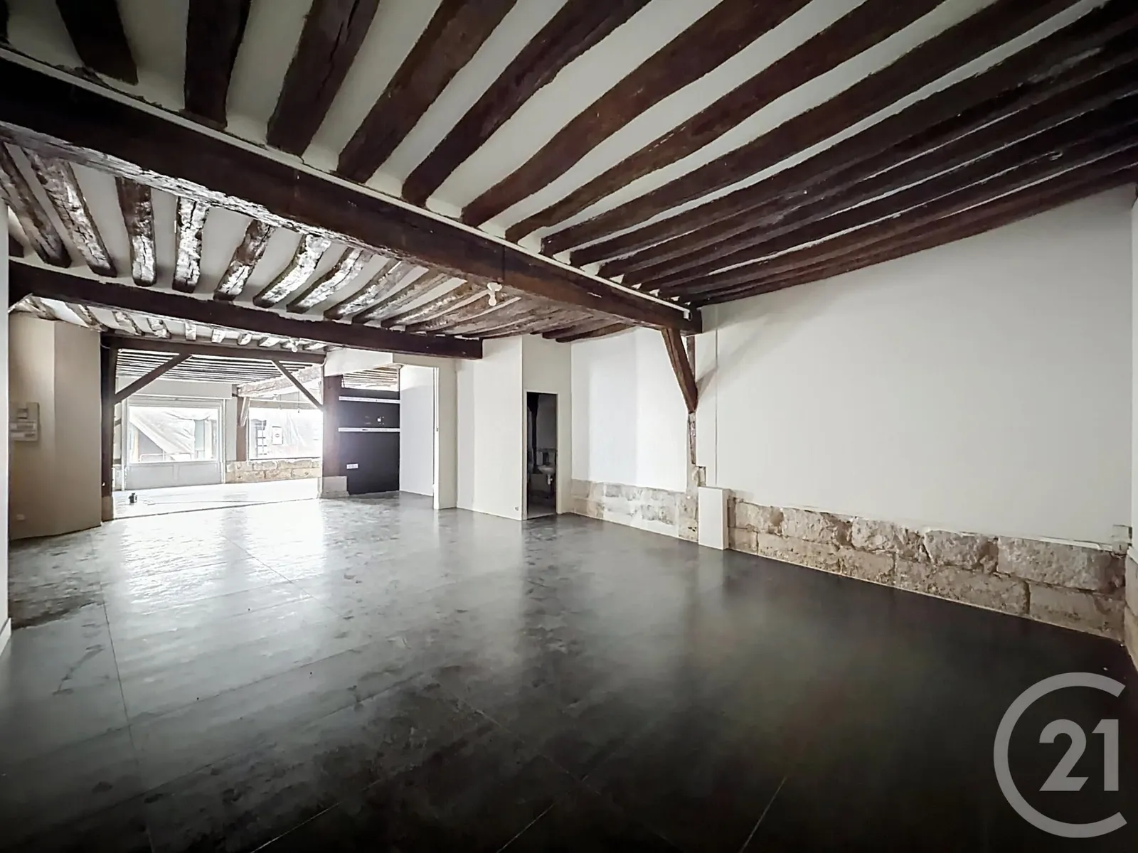 Bâtiment 370 m² - Photo 1