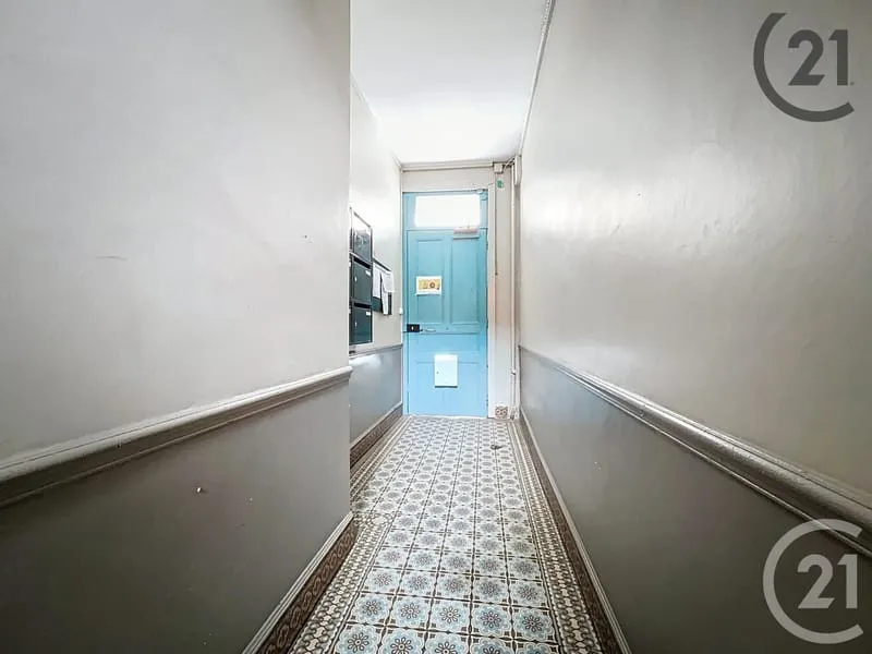 Bâtiment 214 m² - Photo 1