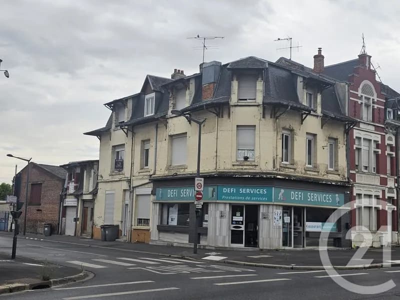 Immeuble de rapport 1 pièce 278 m² - Photo 1