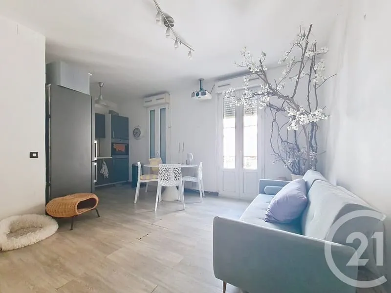 Bâtiment 2 pièces 205 m² - Photo 1
