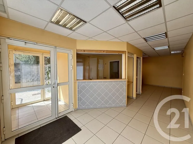 Bâtiment 148 m² - Photo 1