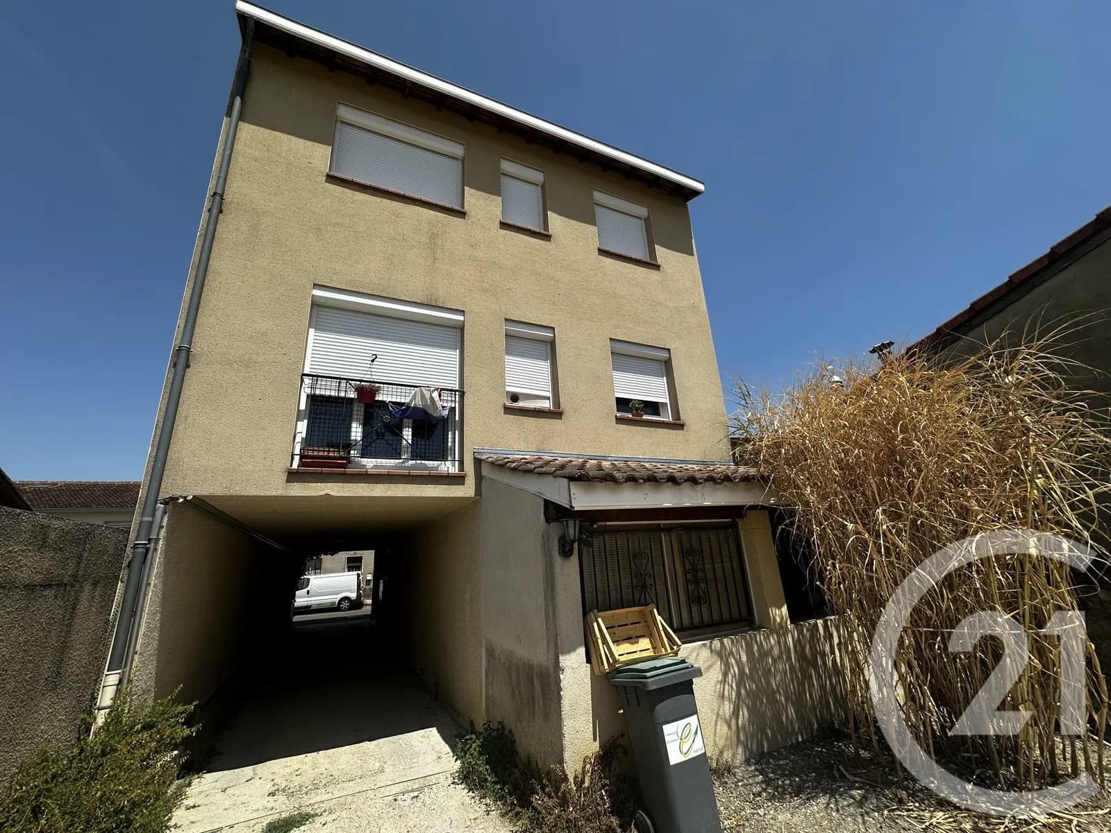 Bâtiment 230 m² - Photo 1