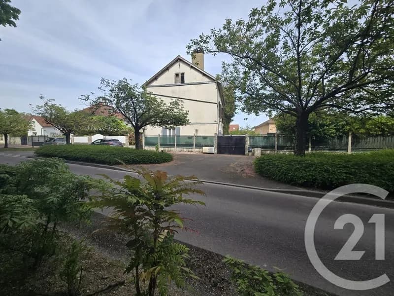 Bâtiment 141 m² - Photo 1