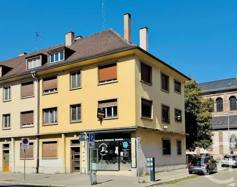 Bâtiment 301 m² - Photo 1